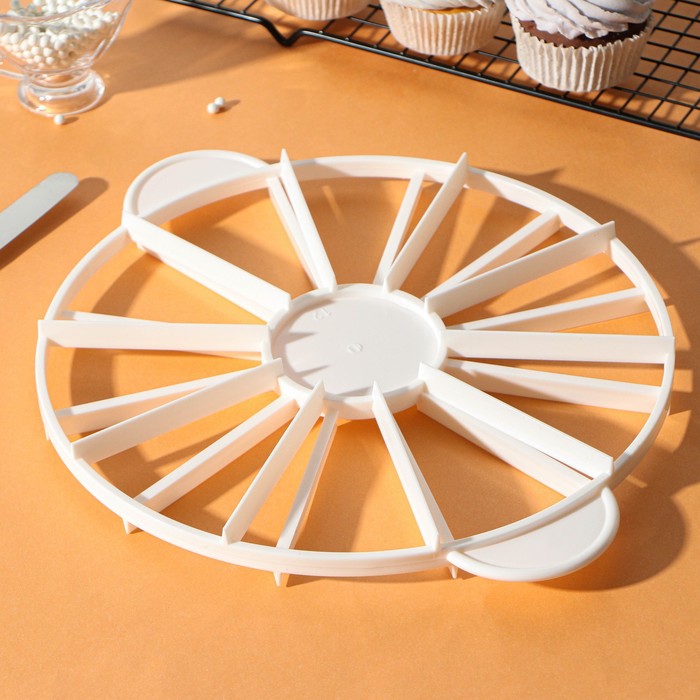 Делитель для торта пластиковый Доляна, 10/12 частей, 26,5 см, цвет МИКС