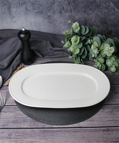 Блюдо овальное 41 см, LINE